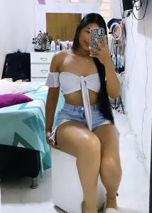 666411872: Chica busca chico en Sevilla