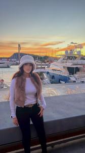 652271487: Chica busca chico en Sevilla