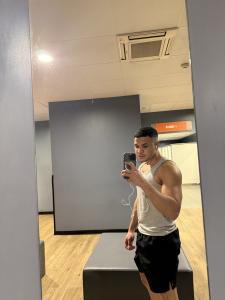 617256834: Chico busca chica en Burgos