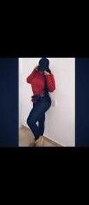 667760274: Chica busca chico en Sevilla