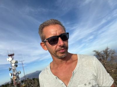 744785580: Chico busca chica en Málaga