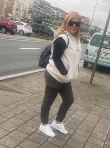 687164185: Chica busca chico en Zaragoza