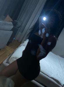 742082398: Chica busca chico en Zaragoza