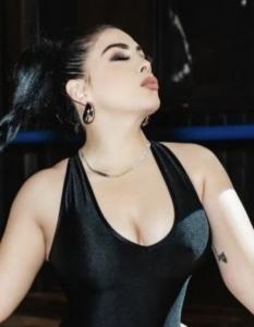 676463299: Chica busca chico en Pontevedra