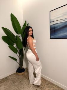 604337245: Chica busca chico en Pontevedra