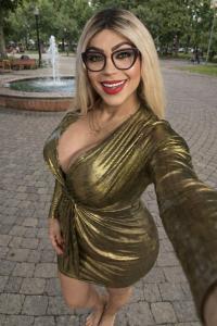 643211459: Transexual en León