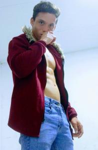 614971357: Chico busca chica en Madrid