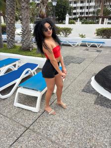 603664356: Chica busca chico en Tenerife