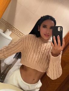 633662954: Chica busca chico en Navarra