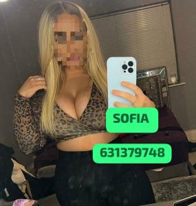 631379748: Chica busca chico en Barcelona