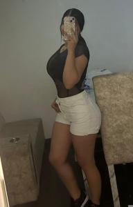 742082706: Chica busca chico en Zaragoza