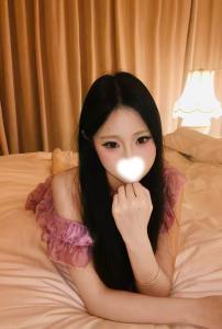 643943266: Chica busca chico en Barcelona