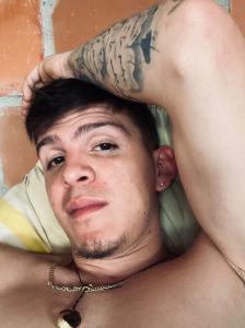 613206214: Chico busca chica en Alicante