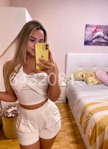 643208133: Chica busca chico en León