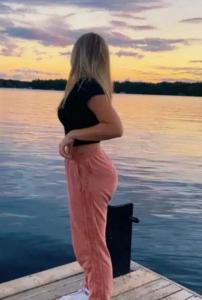 665181170: Chica busca chico en Cádiz