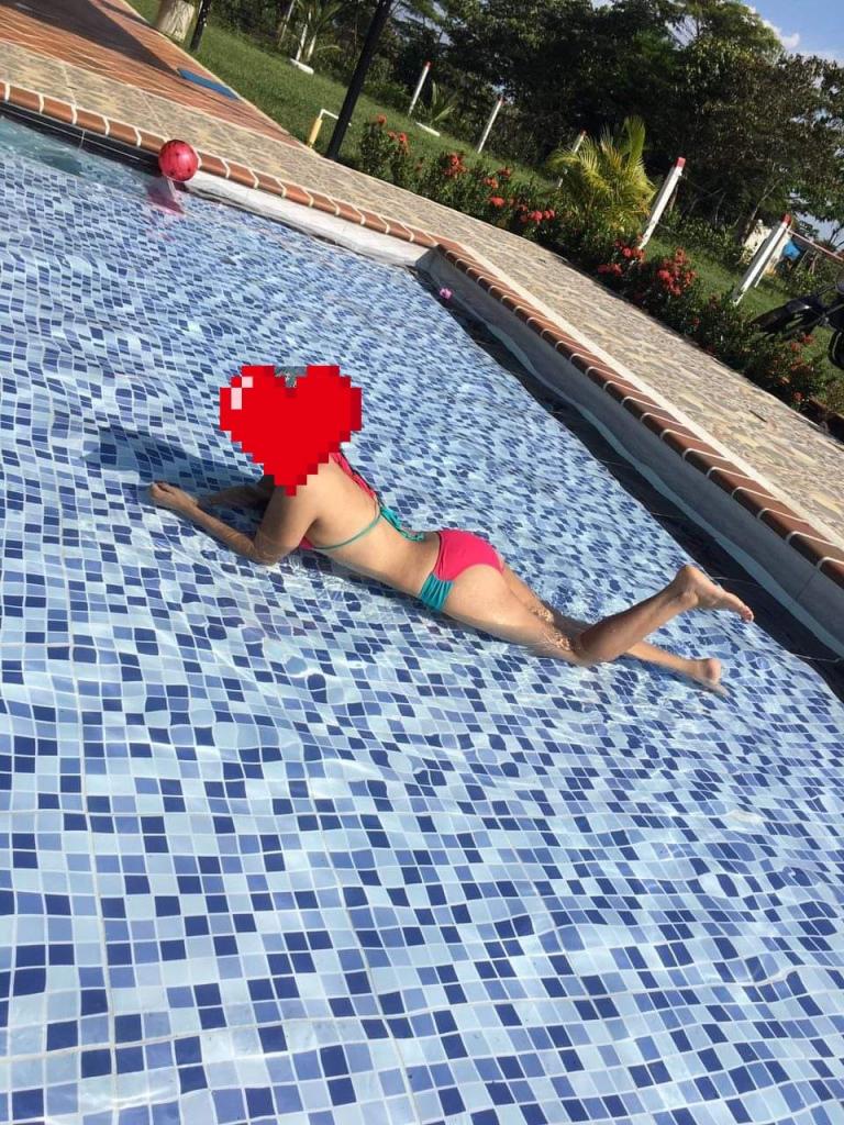 Chica busca chico en Huelva: 