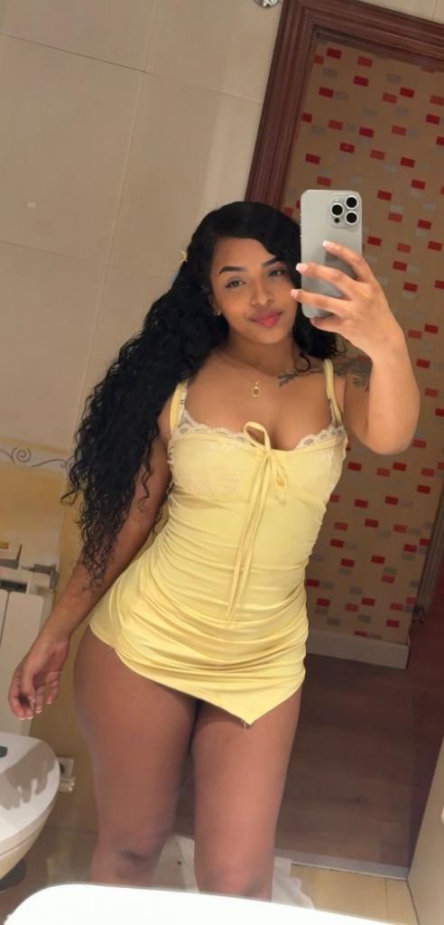 604162349: Chica busca chico en Pontevedra