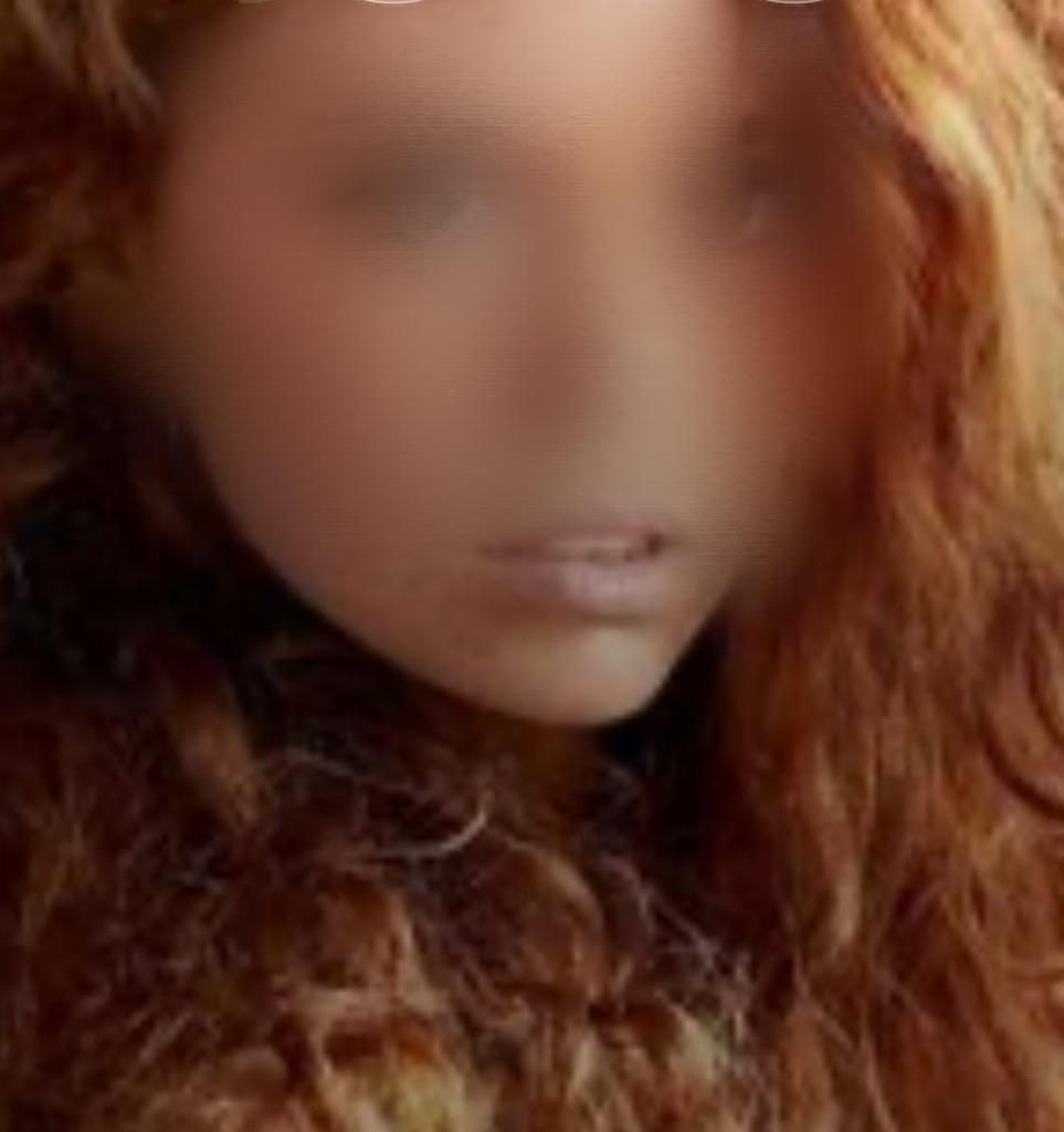 Chica busca chico en Tarragona: Chica busca chico