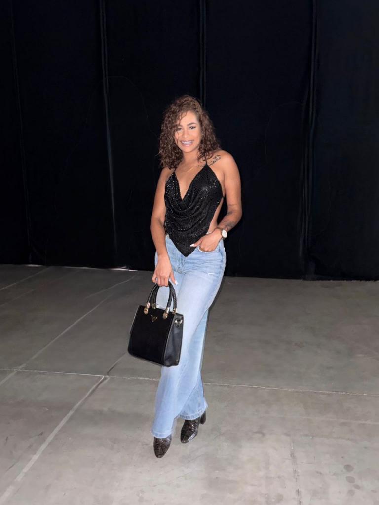 631269133: Chica busca chico en Tenerife