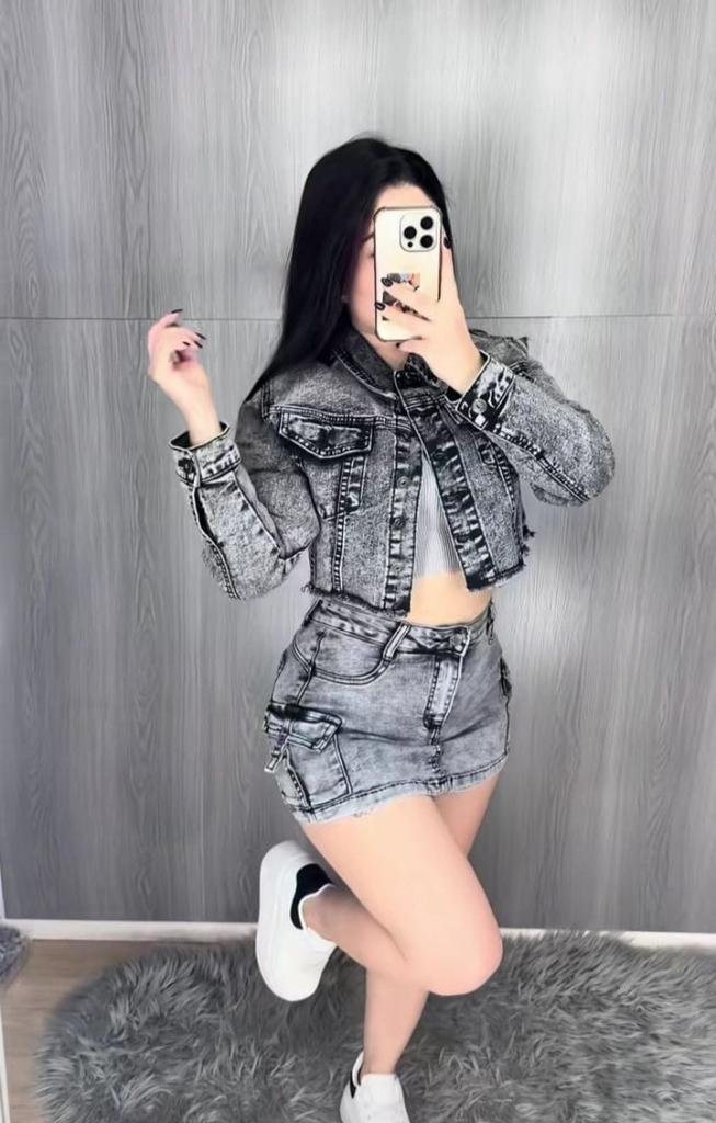 Chica busca chico en Tenerife: 