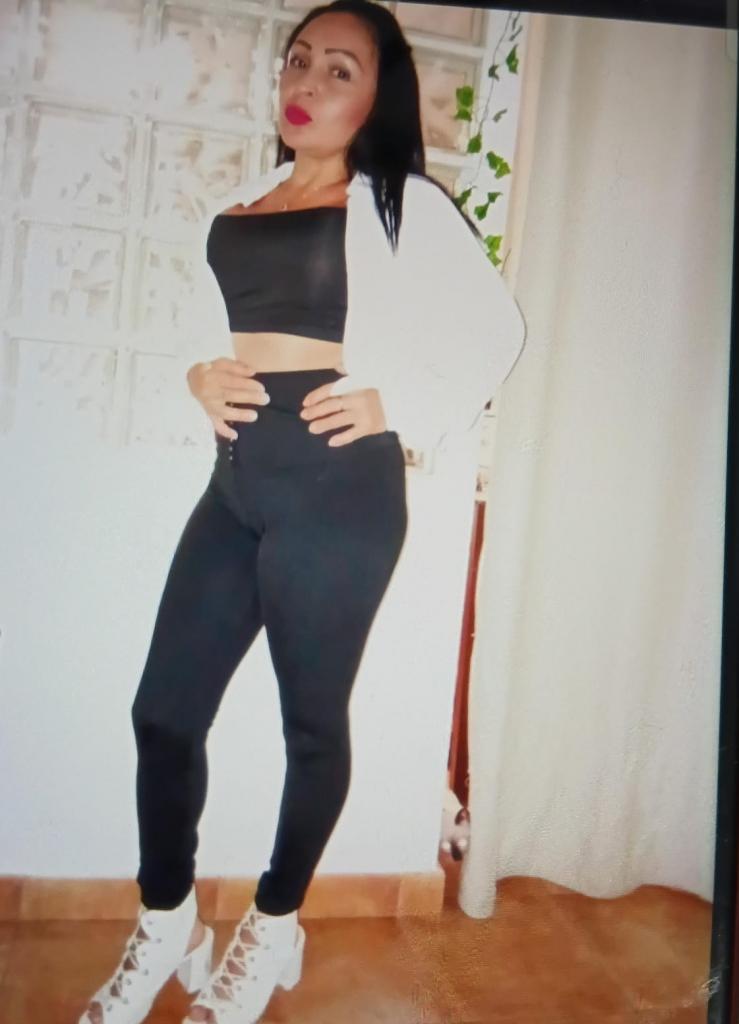 Chica busca chico en Tenerife: Chica busca chico