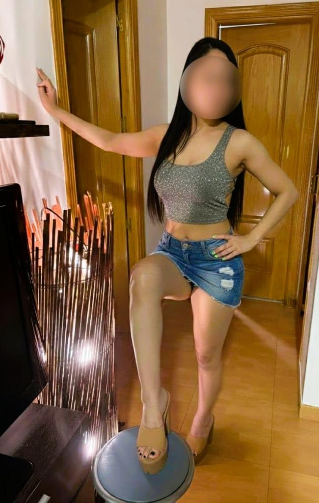 614962244: Chica busca chico en Madrid