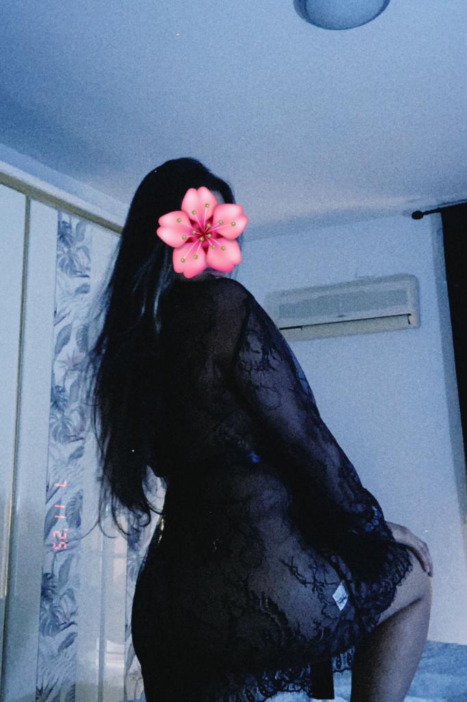 Chica busca chico en Huelva: 