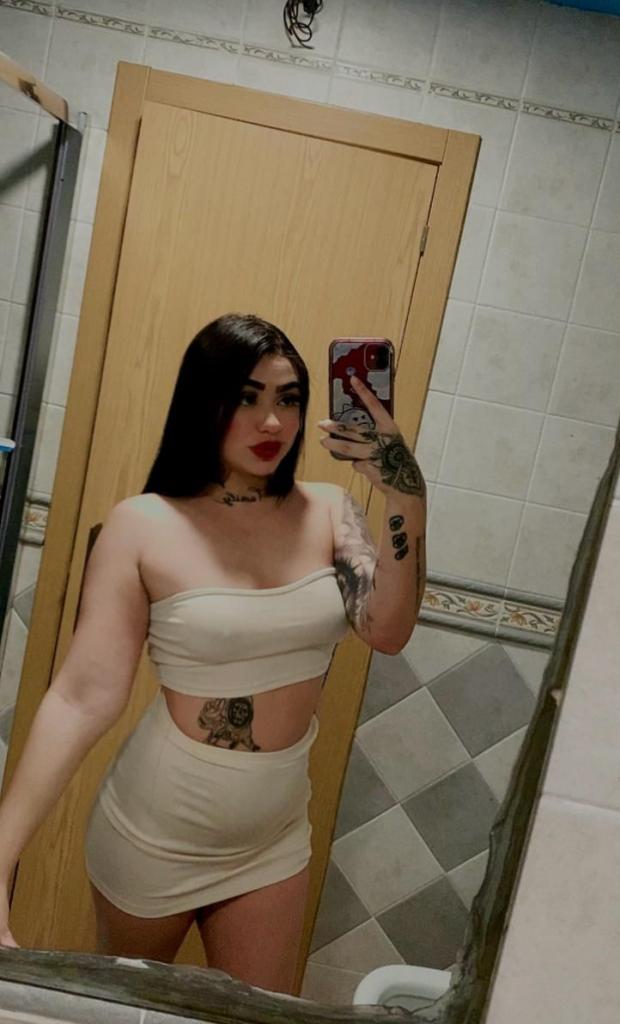 Chica busca chico en Valencia: Chica busca chico