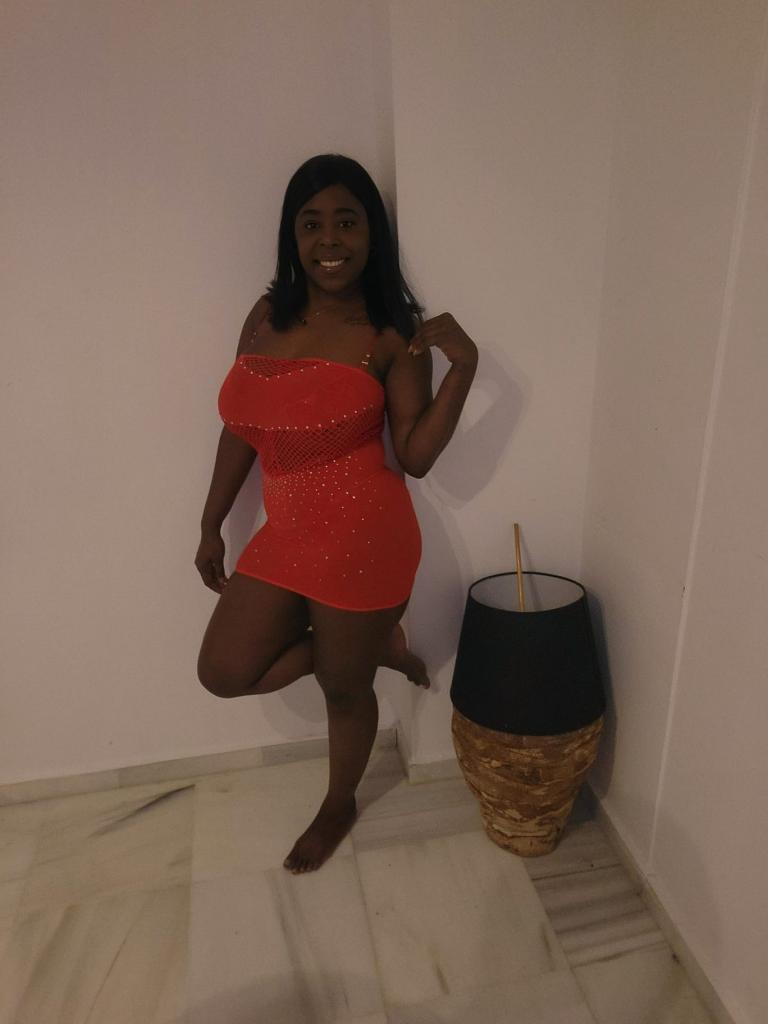 Chica busca chico en Cádiz: 