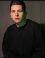 614056744: Chico busca chica en Madrid