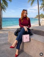 613967170: Chica busca chico en Sevilla