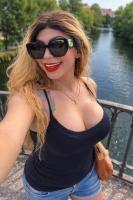 643211459: Transexual en León