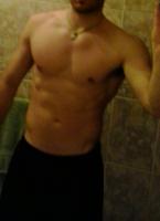 644047523: Chico busca chica en Sevilla