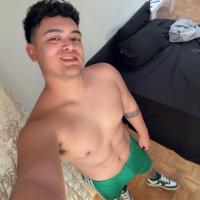 695091078: Chico busca chica en León