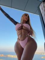 607234782: Chica busca chico en Madrid