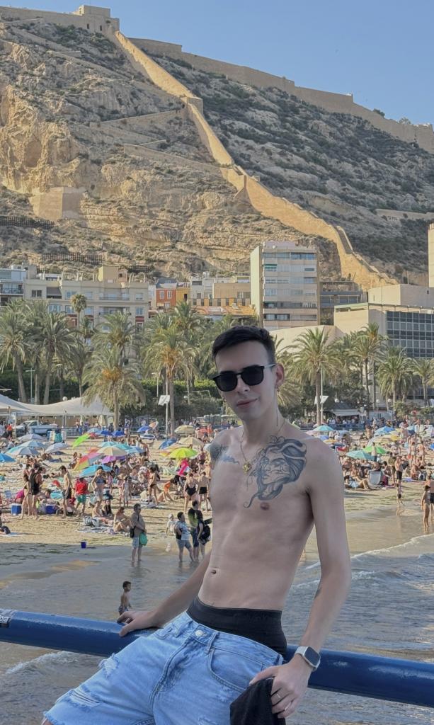 Chico busca chica en Alicante: 