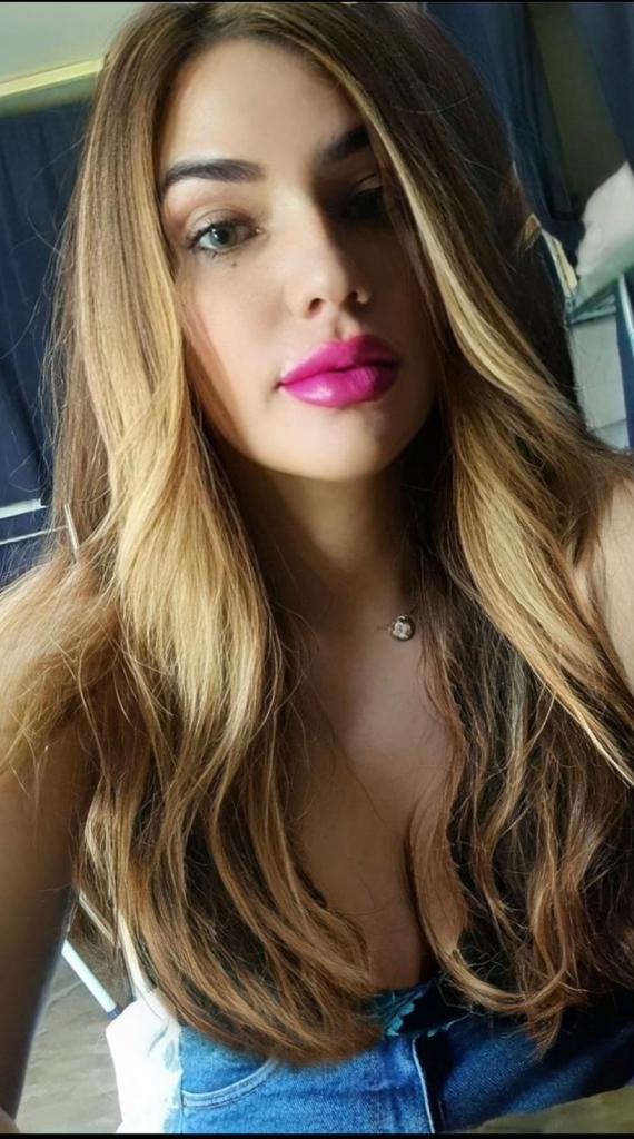 671929950: Chica busca chico en Granada