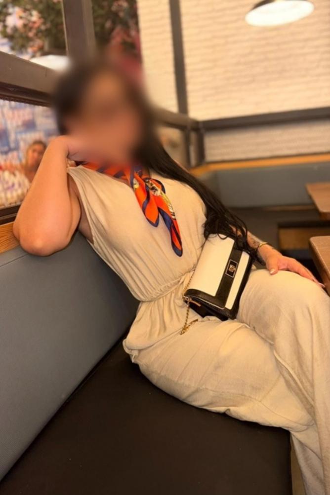 Chica busca chico en Cuenca: 