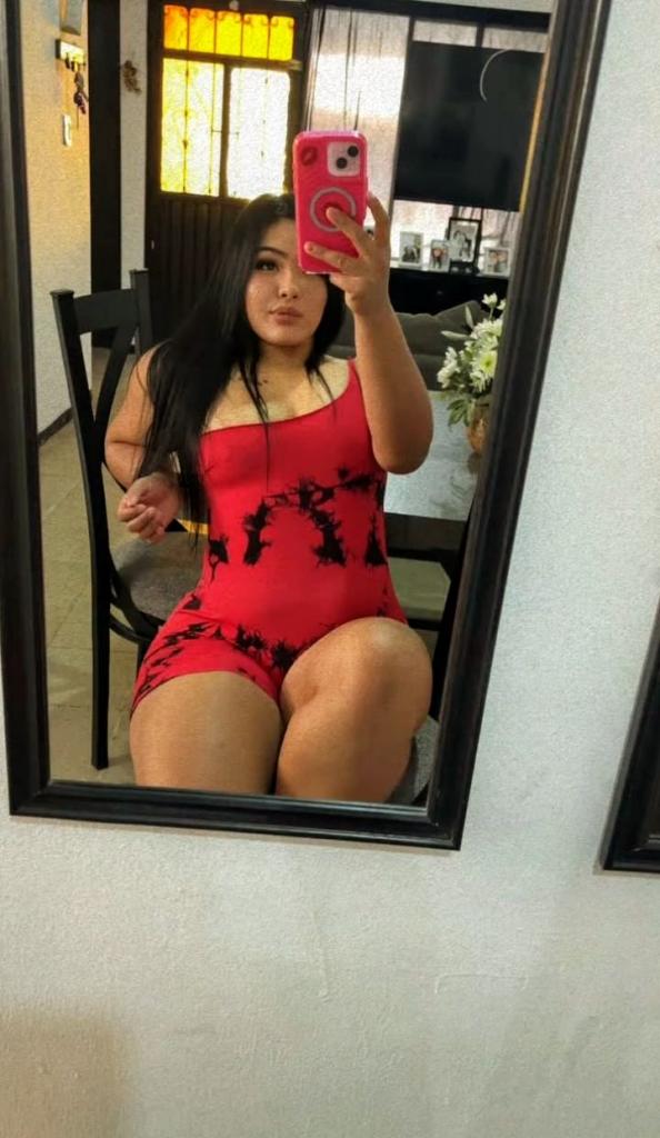 663415579: Chica busca chico en León