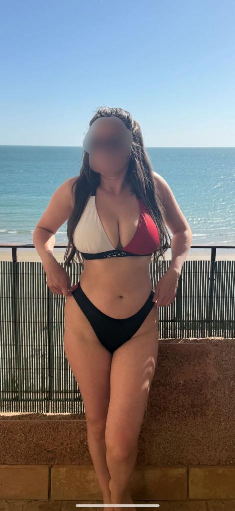 Chica busca chico en Cádiz: 
