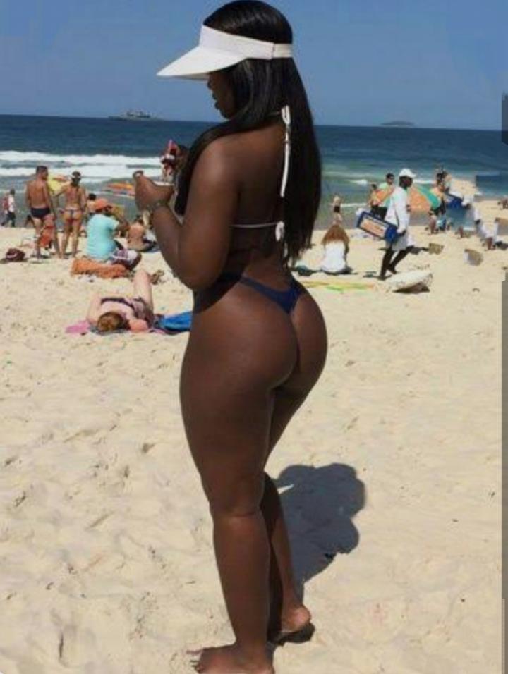 Chica busca chico en Cádiz: 