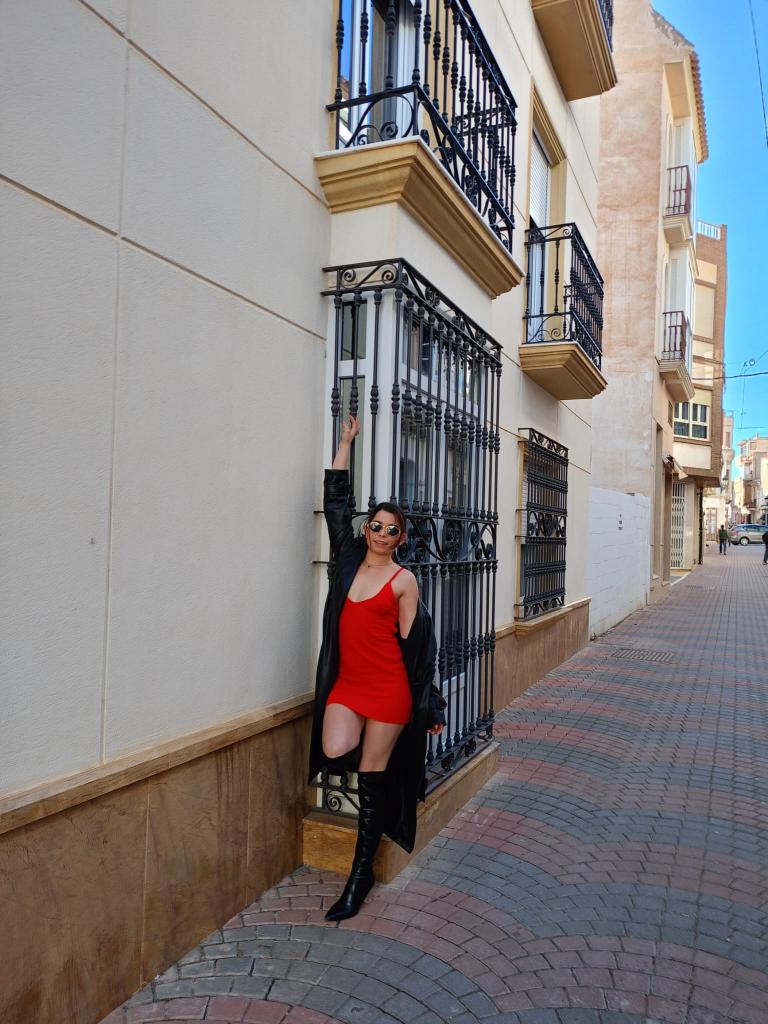 742052082: Chica busca chico en Almería