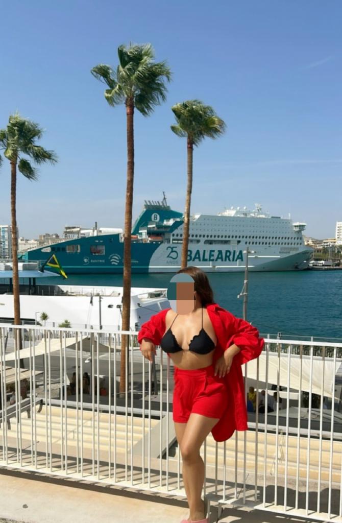Chica busca chico en Málaga: Chica busca chico