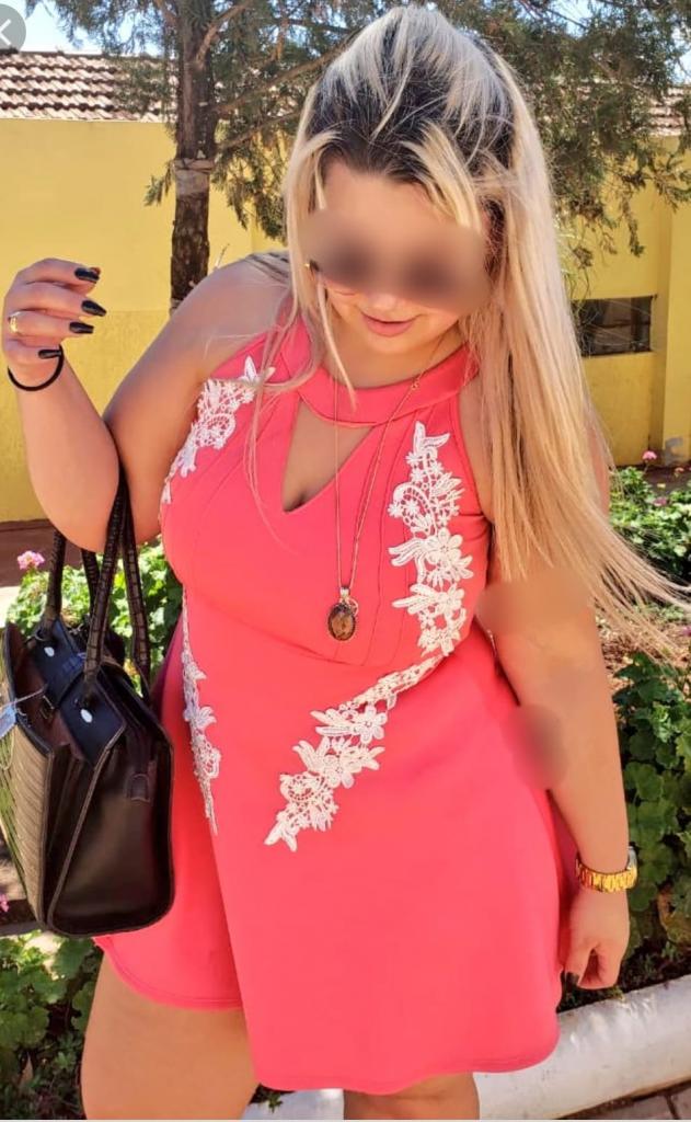 Chica busca chico en Huelva: 