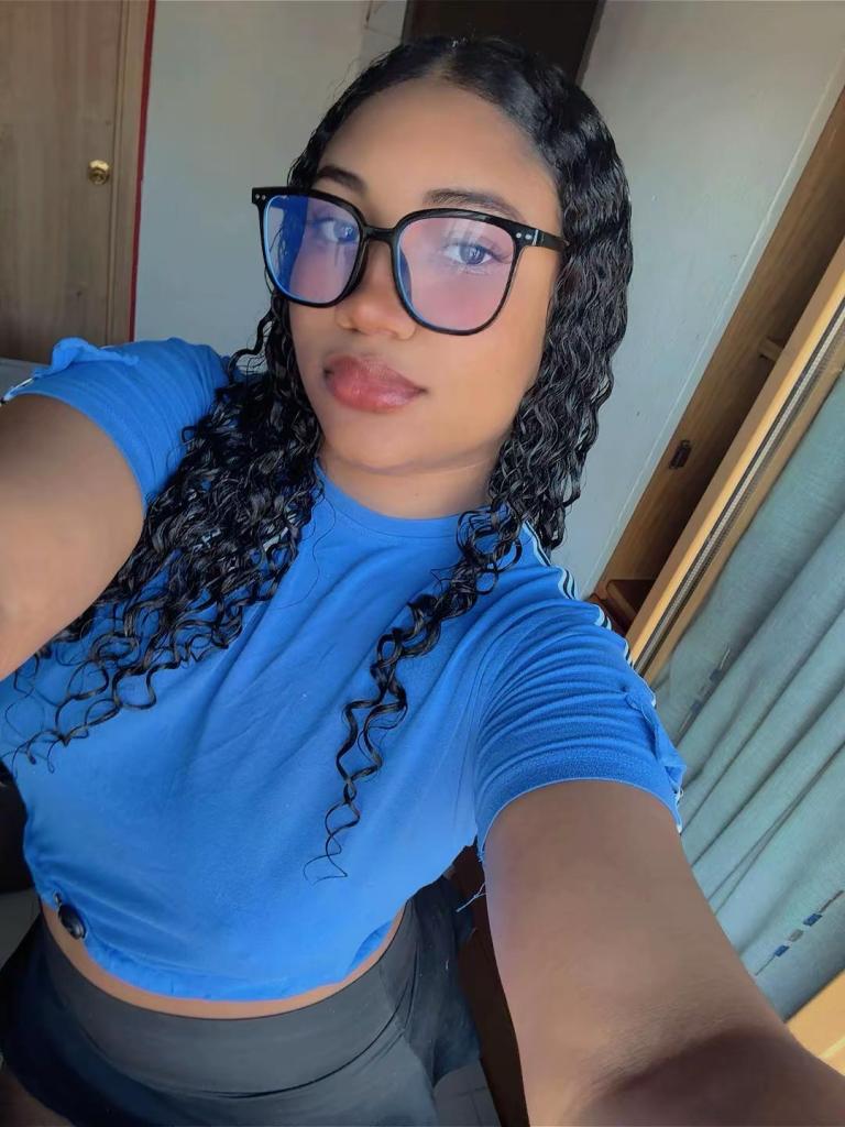 Chica busca chico en Almería: 