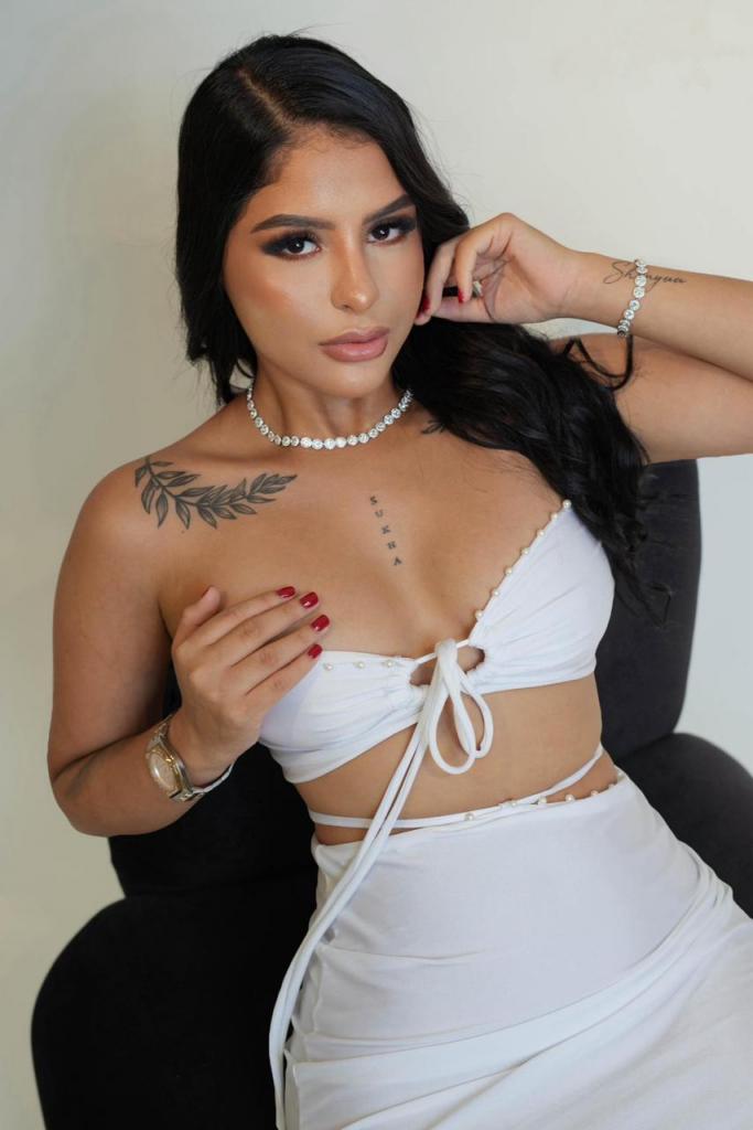 Chica busca chico en Zaragoza: Chica busca chico