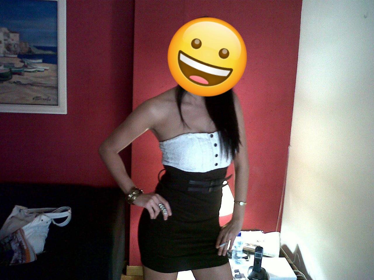 671279140: Chica busca chico en Valencia