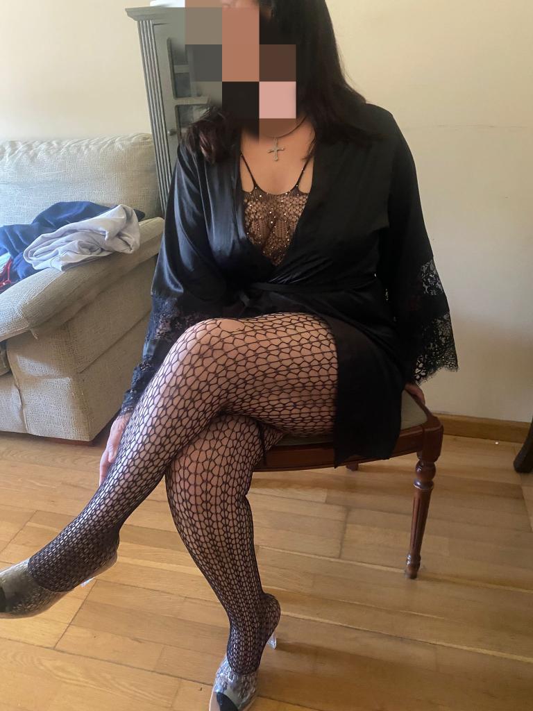 Chica busca chico en Cádiz: 