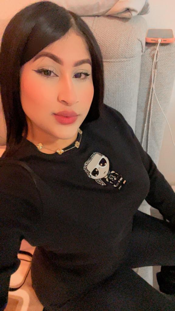 672815743: Chica busca chico en Alicante