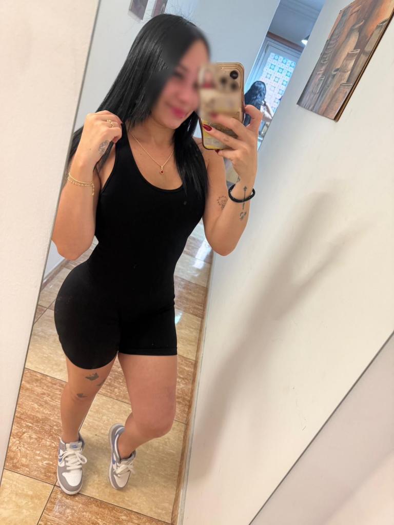 Chica busca chico en Tenerife: 